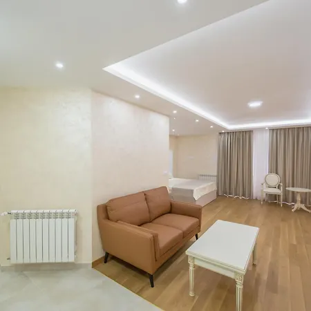 Monelly - Pesacka Zona Aparthotel