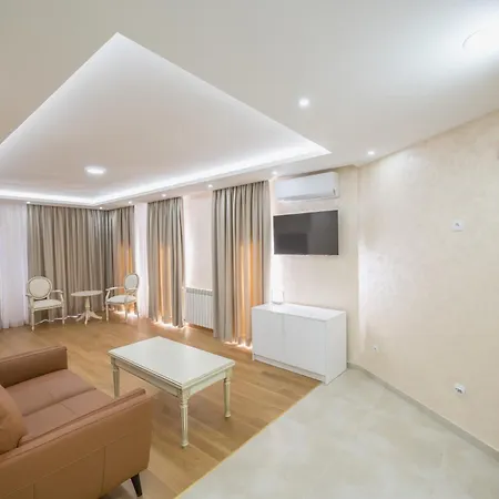 Monelly - Pesacka Zona 4* Loznica