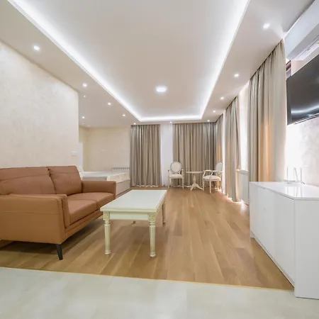 Monelly - Pesacka Zona Apart Otel