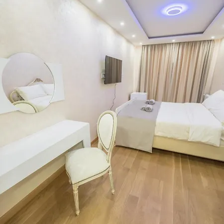 Aparthotel Monelly - Pesacka Zona 4*