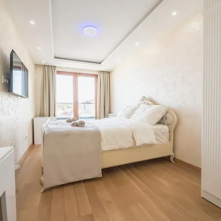 Monelly - Pesacka Zona Aparthotel Loznica