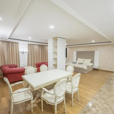 Aparthotel Monelly - Pesacka Zona 4*