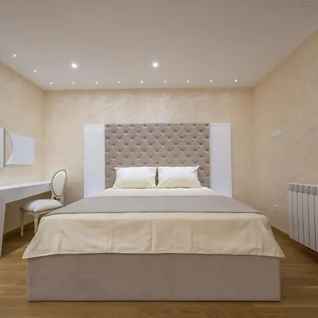 Monelly - Pesacka Zona