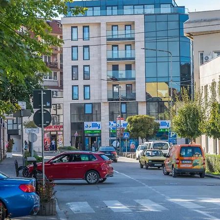 Monelly - Pesacka Zona Aparthotel