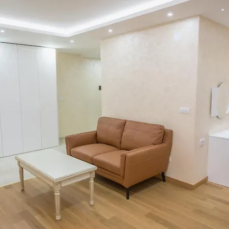 Monelly - Pesacka Zona Aparthotel 4*