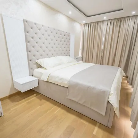 Monelly - Pesacka Zona Apart Otel Loznica