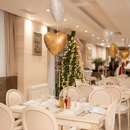 Monelly - Pesacka Zona 4*